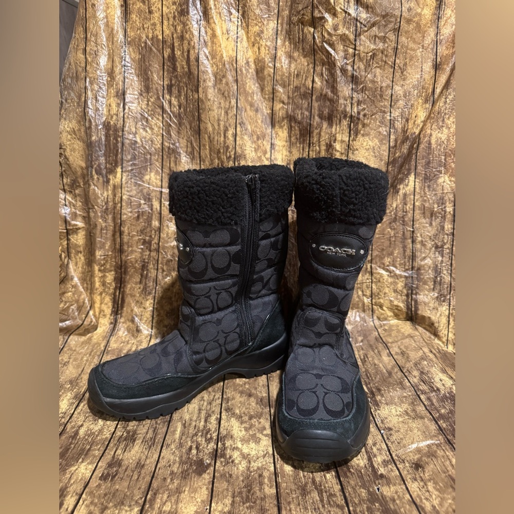 Coach Signature A7075 Women Sonya Vibram Winter Snow Boots Black. Size 6 - Picture 5 of 7